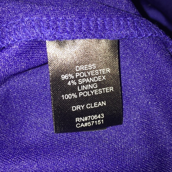 Beautiful Cynthia Rowley Dress with Brooch - Picture 4 of 4